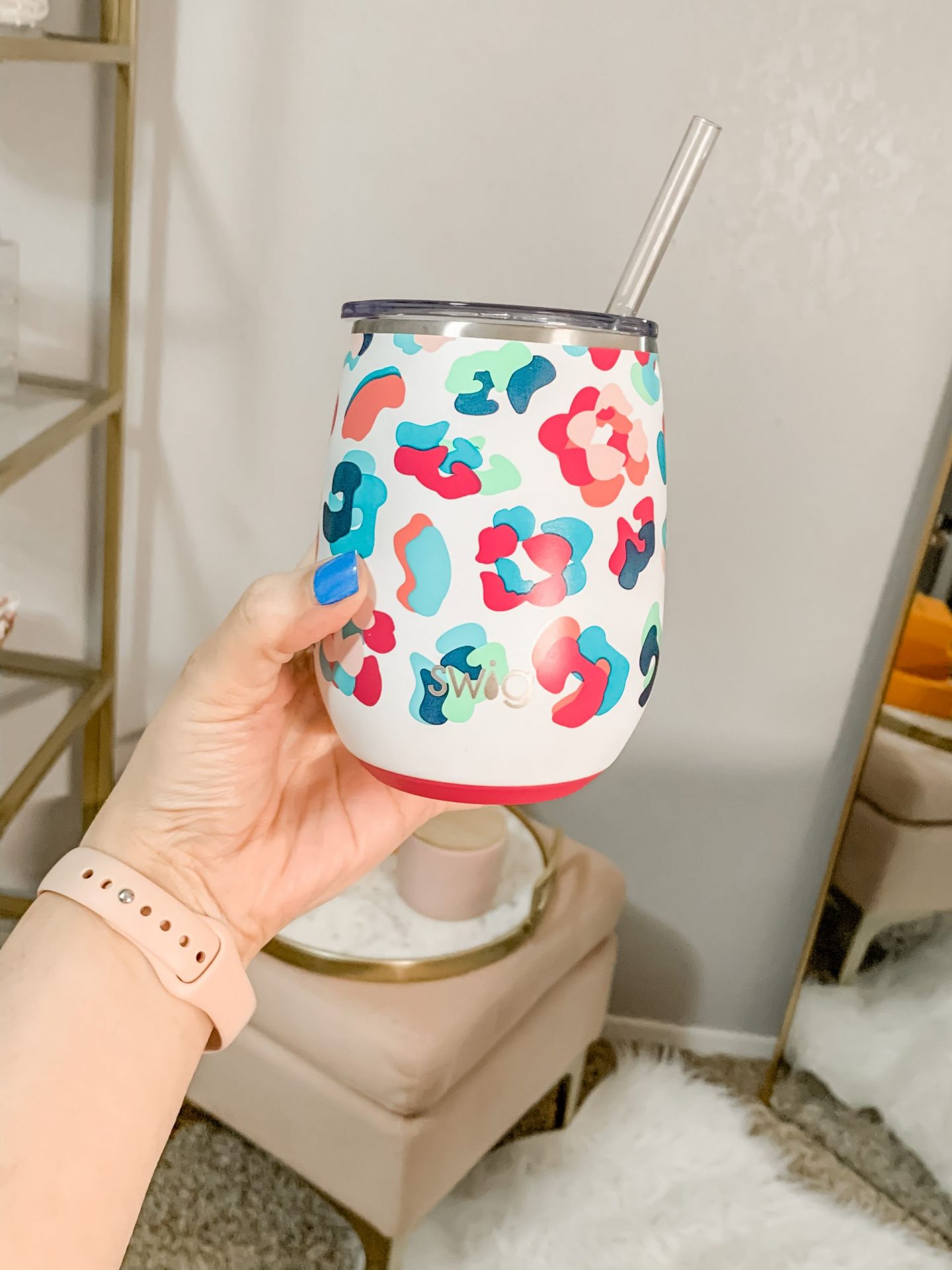 Summer Essentials // Summer Must Haves // Hot Weather Essentials // Vacation Essentials // Vacation Must Haves // Staycation Must Haves // Products to Try | Beauty With Lily #ad #SummerFunBBxx #summermusthaves #SwigLife #TakeASwig
