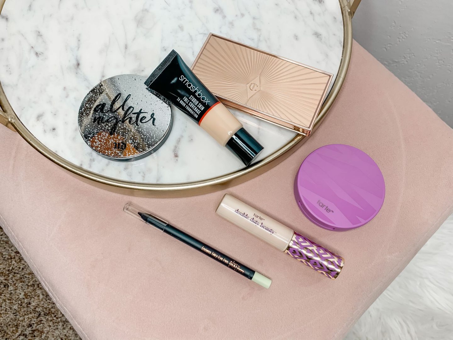 Summer Beauty Essentials // Summer Beauty Must Haves // Products for the Heat // Beauty Products That Last // Makeup for Oily Skin // Beauty Products for Oily Skin // Oily Skin Makeup Looks // Beauty Tips & Tricks | Beauty With Lily #summermusthaves #summerbeauty